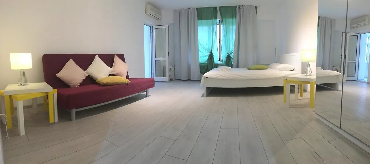 Green Apartment 4-26 Mircea Voda ブカレスト ルーマニア