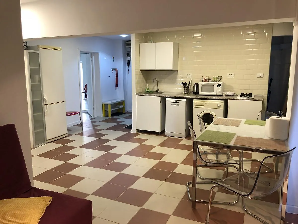 Green Apartment 4-26 Mircea Voda Βουκουρέστι