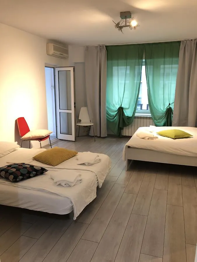 Green Apartment 4-26 Mircea Voda 布加勒斯特 罗马尼亚